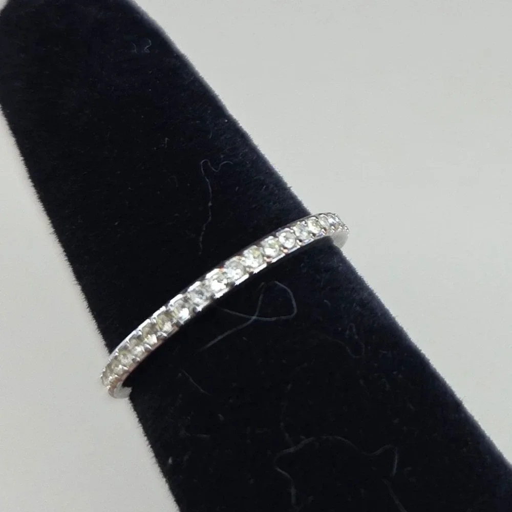 Silver Tone Cubic Zirconia Eternity Band Stackable Ring Size‎ 7